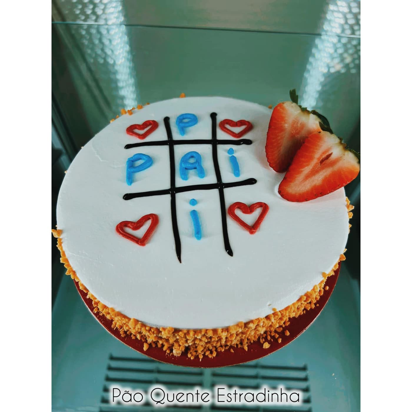 Bolo de Dia da Mãe ou Dia do Pai do Pão Quente Estradinha