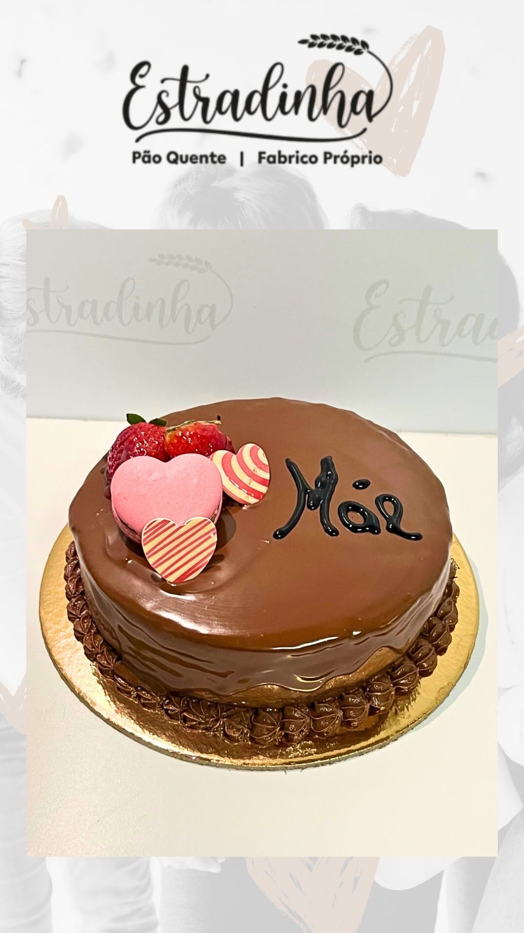 Bolo de Dia da Mãe ou Dia do Pai do Pão Quente Estradinha