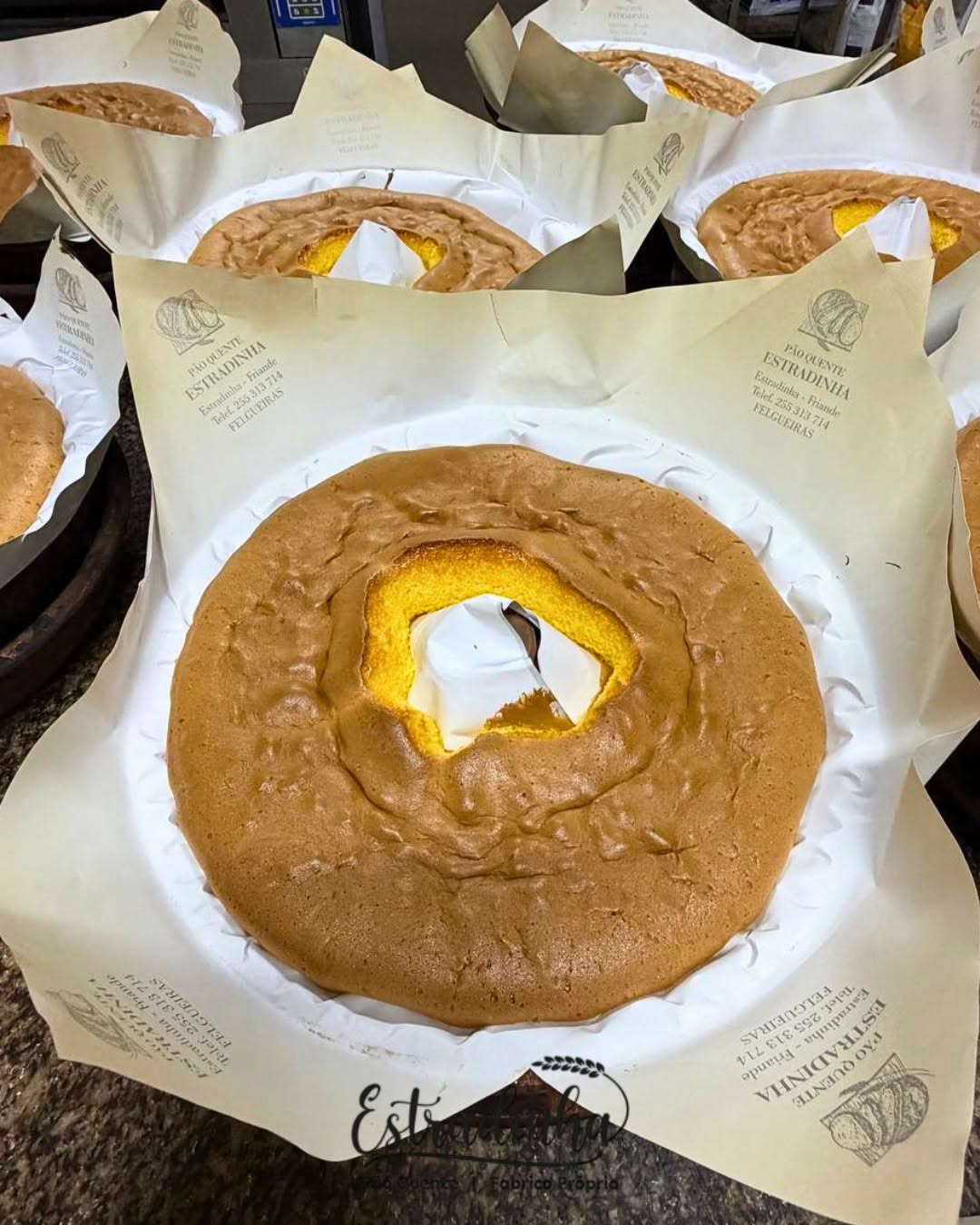 Pão de ló — Pão Quente Estradinha