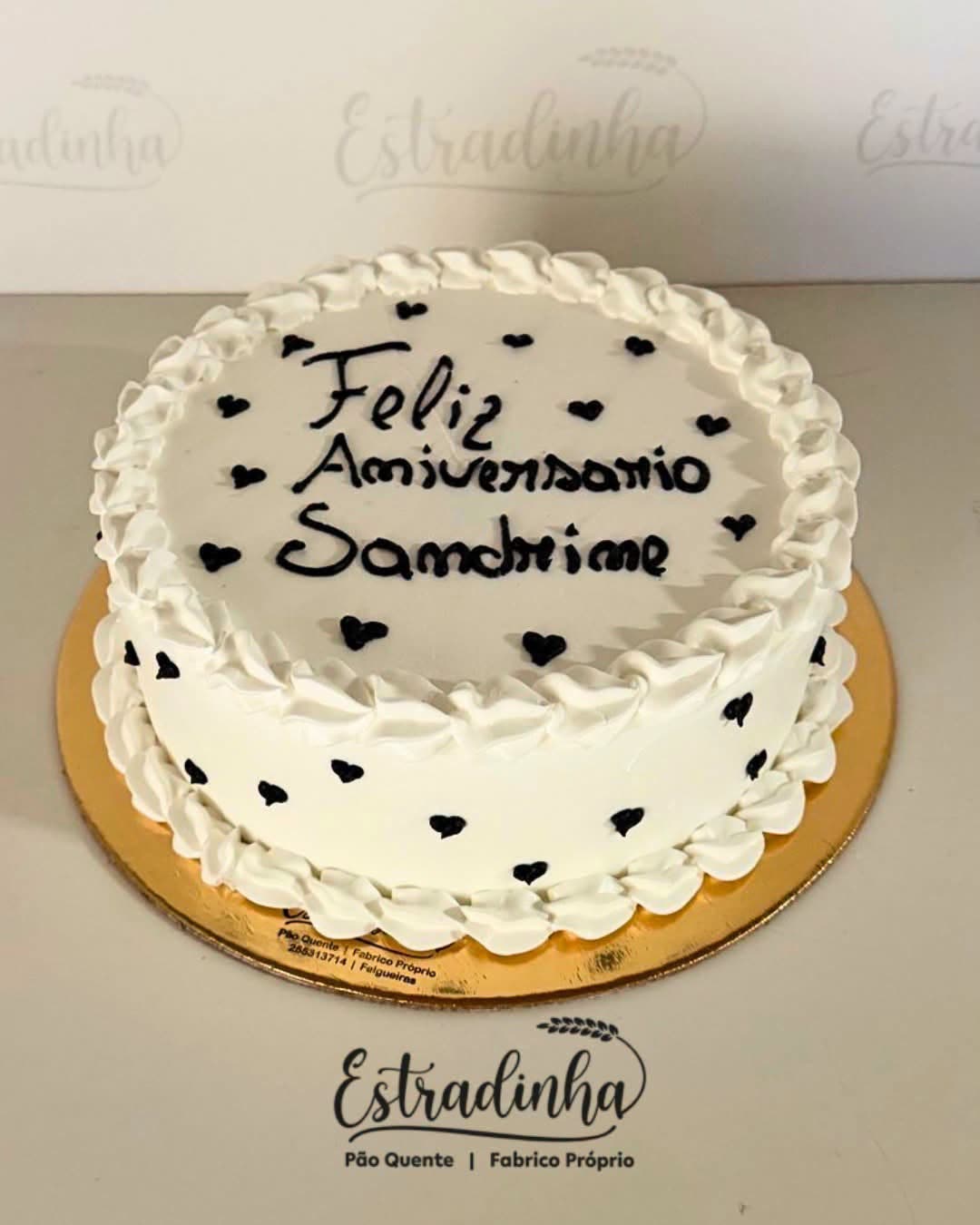 Bolo redondo personalizado do Pão Quente Estradinha
