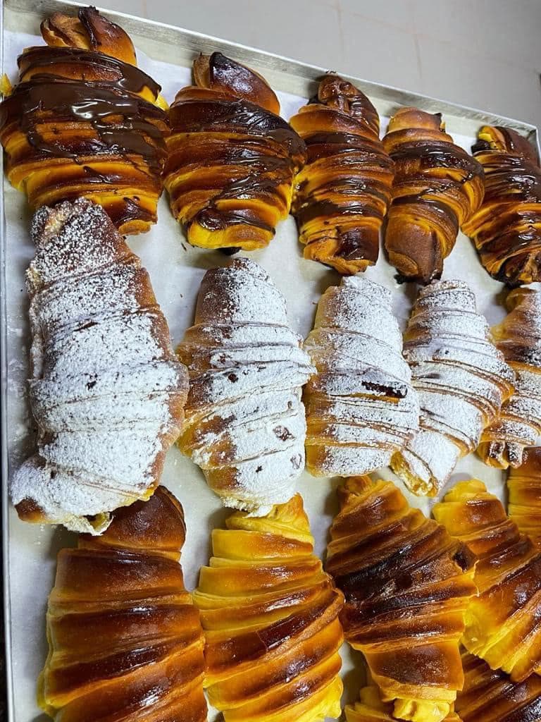 Croissants do Pão Quente Estradinha