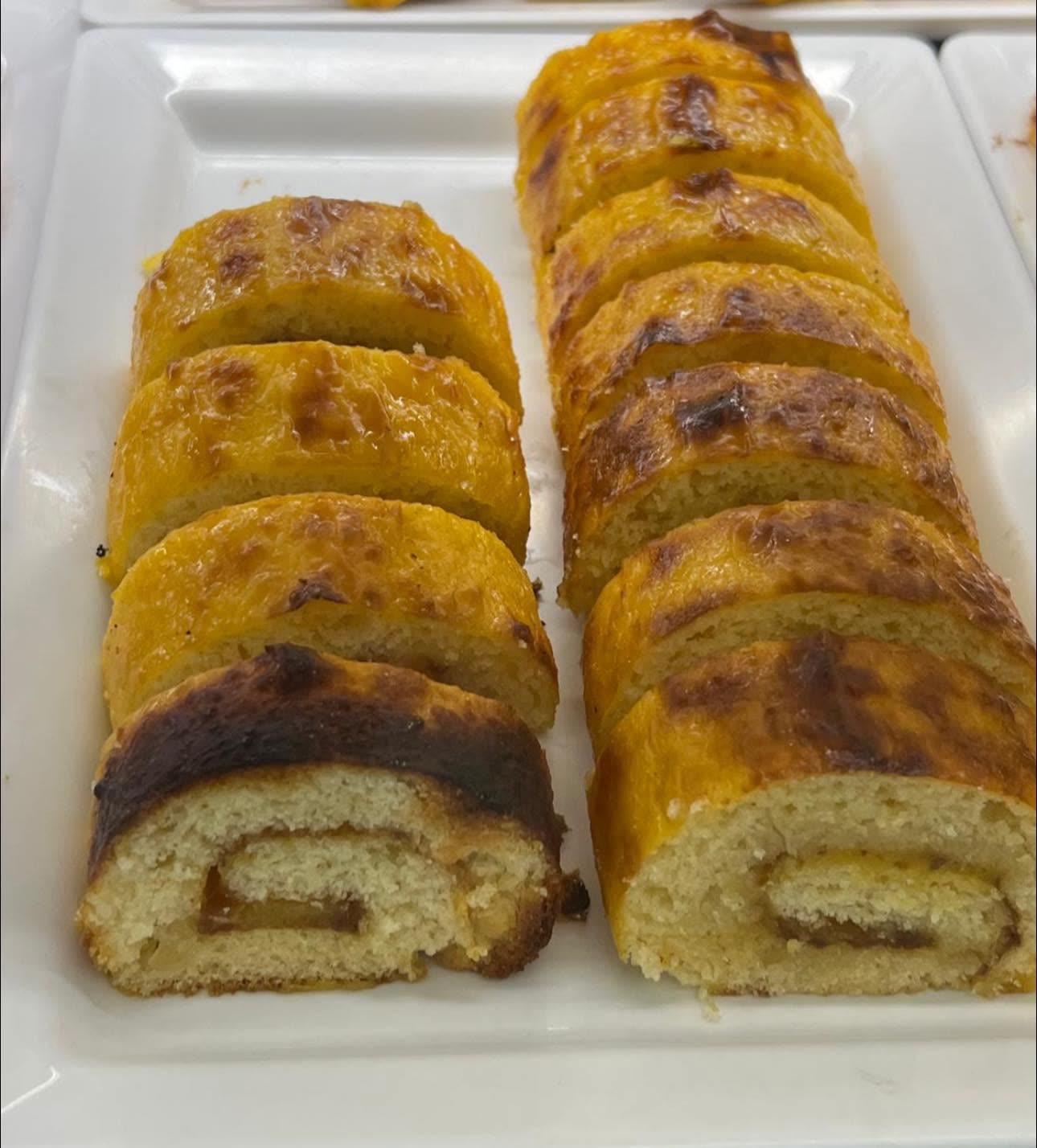 Doçaria tradicional do Pão Quente Estradinha