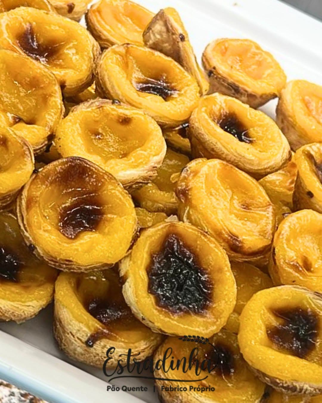 Doçaria tradicional do Pão Quente Estradinha